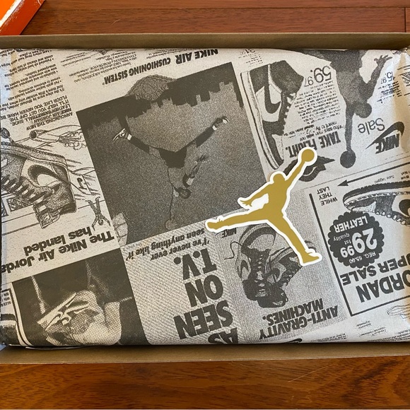 2022 Lost and Found Nike Air Jordan 1 Retro - Picture 3 of 7